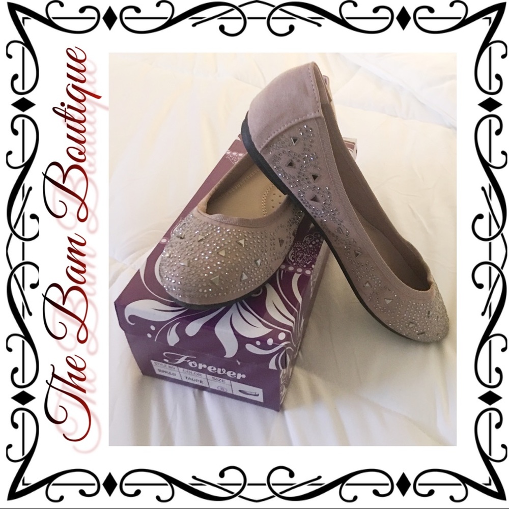 Women’s Taupe Stud Supple Flat